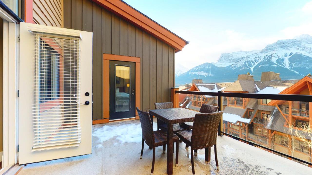 Spectacular Penthouse With Amazing Views, Indoor Pool And Hot Tub Otel Canmore Dış mekan fotoğraf