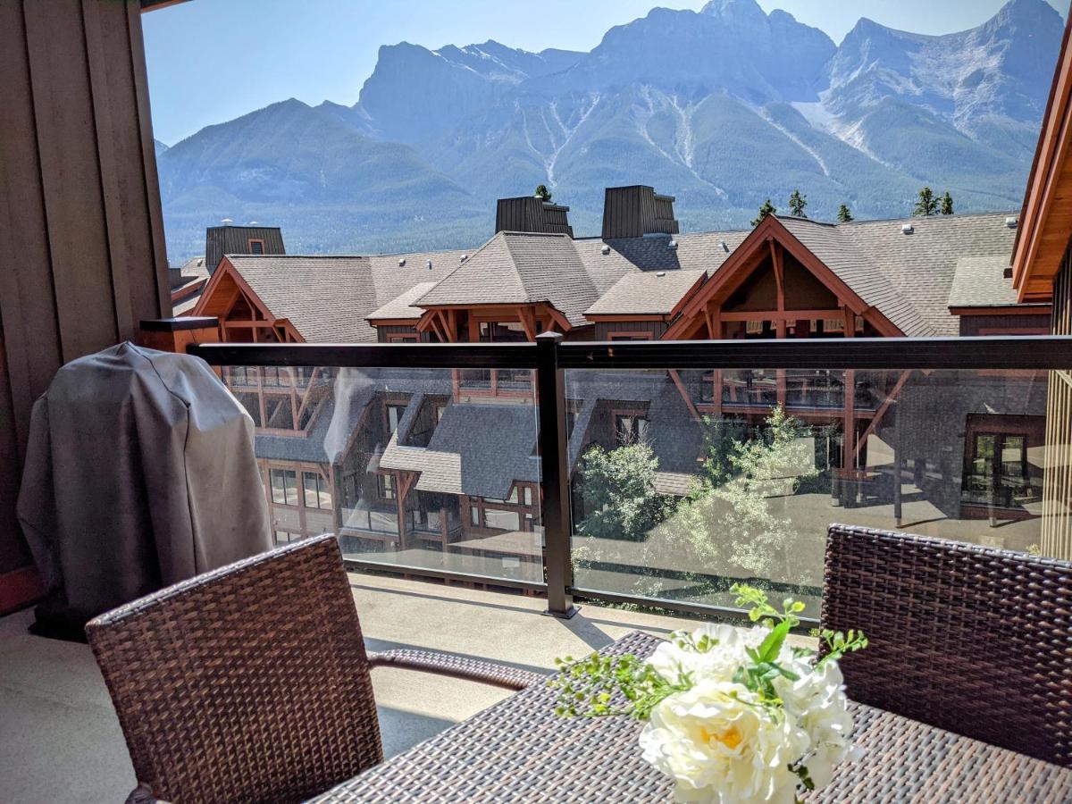 Spectacular Penthouse With Amazing Views, Indoor Pool And Hot Tub Otel Canmore Dış mekan fotoğraf